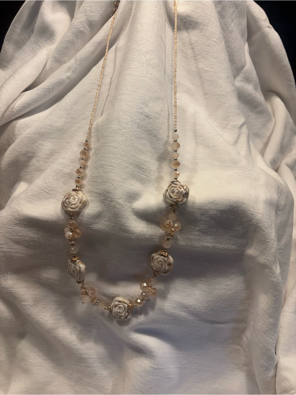 Vintage-Inspired Cream Rose Beaded Necklace - Unbranded
